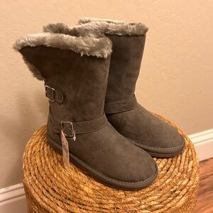 Justice Gray Fur-Lined Winter Boots NWT!